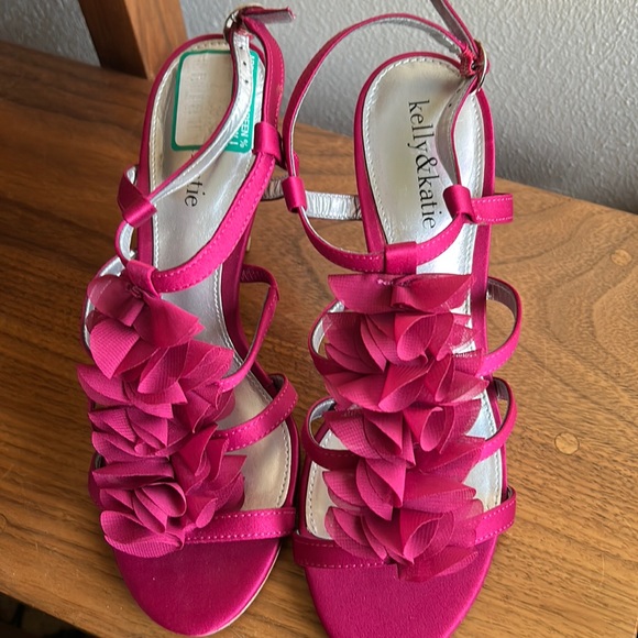 Kelly & Katie Shoes - Kelly & Katie Pink Floral Heels